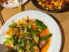 -嫩芽 ·地道重庆菜(十八梯露台夜景店)