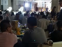 大堂-伊和园清真餐饮