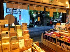 -猫的天空之城概念书店(杭州南宋御街店)