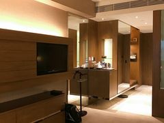 -上海滴水湖皇冠假日酒店