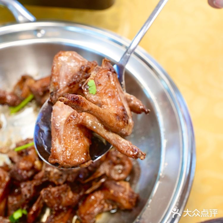 在东莞实现乳鸽自由！寮步新开这家店香迷糊了