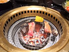 -山川小町·极番烧肉(新地假日广场店)