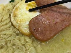 -佰搭果·广式茶餐厅(西华路店)