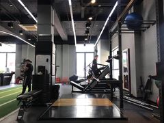 -Freedom Fitness私教健身俱乐部(徐虹北路店)