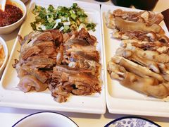 -英子补身汤(海兰路店)