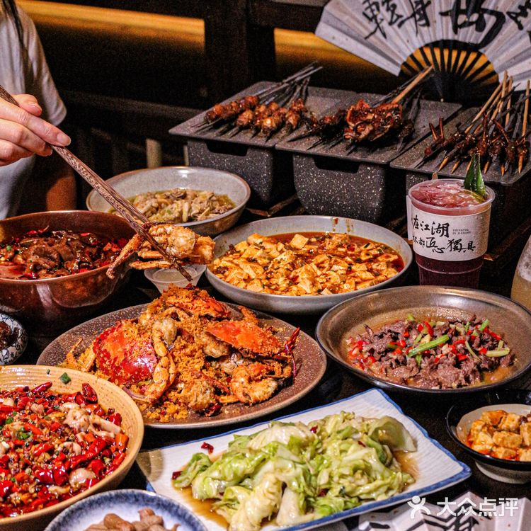 杭州‼️只有这家沉浸式餐酒馆才能让我心甘情愿掏钱~