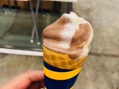 双色冰激凌-宜家·瑞典风味餐厅(北京西红门店)