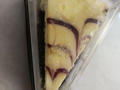 -红宝石·鲜奶小方·海派西点房(南丹店)