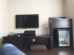 -桔子酒店(上海西藏北路地铁站店)