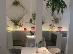 -春树下·树屋花房西餐厅(罍街AS1980店)