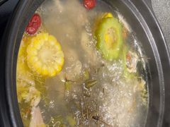 -野迹·石橄榄鸡·烧烤(新洲店)