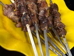 -烤肉小伙烤肉店