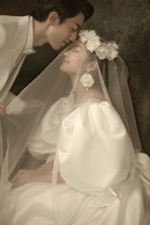点击看大图 唯美浪漫-挪娅婚纱摄影皇家会所