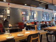 -必胜客(新中纬店)