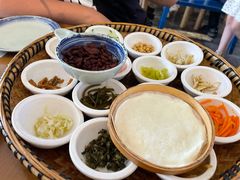 -包整·丝娃娃(一览甲秀楼风景店)