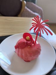 -童谣里医疗级月子中心(独栋湖景店)