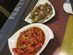 -扒虾小妹儿麻辣海鲜(宏图街店)