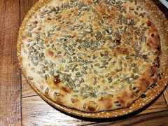 瓜子烤馕-北疆饭店(金狮广场店)