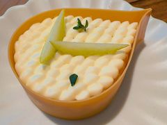 -VERIE BAKEHOUSE