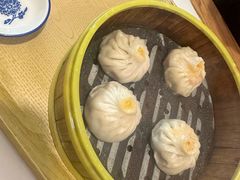 蟹黄汤包-石记金陵鸭血粉丝汤