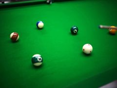 -出杆桌球俱乐部
