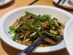 -关东小磨东北菜(上海长风大悦城店)