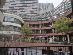 -瑞虹新天地月亮湾
