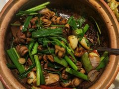 -八府香鸭·啫啫煲(华山路店)