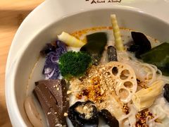 微辣汤底-阿上阿上麻辣香锅&麻辣烫(朝阳蓝色港湾店)