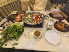 -尚品海鲜肥牛自助火锅(湖明店)