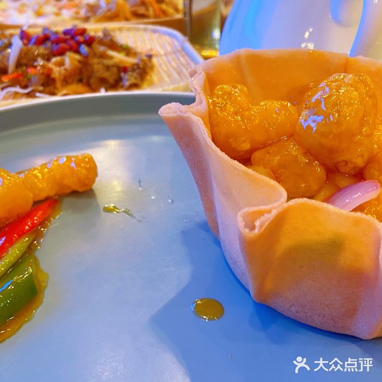 「蚬肉生菜包」一生推，这个好喜欢，舀两勺放生菜叶上