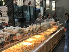面包甜点陈列柜-泸溪河桃酥(江宁太阳城店)