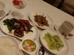 -紫东阁酒楼·中餐厅(东方广场假日酒店)