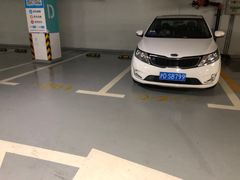 -九六广场-停车场