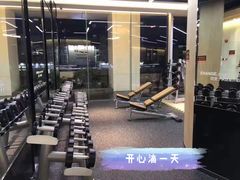 -威克健身游泳(万菱汇店)