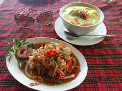 整体图-Raya Father Restaurant