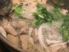 竹笙椰子鸡-润园四季椰子鸡火锅(海上世界店)
