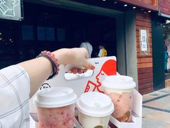 芝芝莓莓-喜茶(东莞雍华庭店)