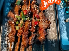 烤羊肉串-网红丛林音乐烤吧