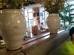 靠窗位-小城粥道·海胆鲜虾粥(解放广场店)
