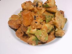 黄瓜拌油条-闫府私房菜·老字号(恒隆店)