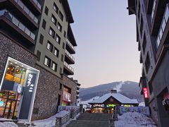 -中旅松花湖滑雪场