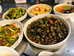 -龙巢盱眙龙虾·牛蛙·烧烤宵夜(八卦岭店)