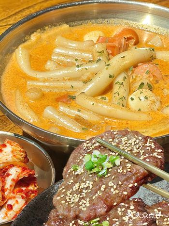 来望京只为一件事！吃正宗罗杰炒年糕