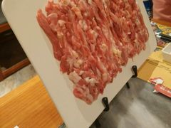 手切羊腿肉-玩煮炭火锅(延福街店)