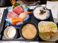 -家贺屋刺身寿司专门店