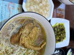 -百年老字号·观振兴蟹黄面·三虾面·苏式面(观前街富仁坊巷店)