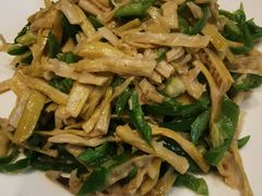 -红泥美食坊(良安路店)