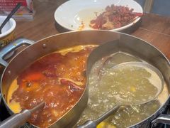 -来龍儿鲜切牛肉自助老火锅
