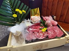 -铭牛烧肉·和牛海鲜自助(高新月牙湖店)